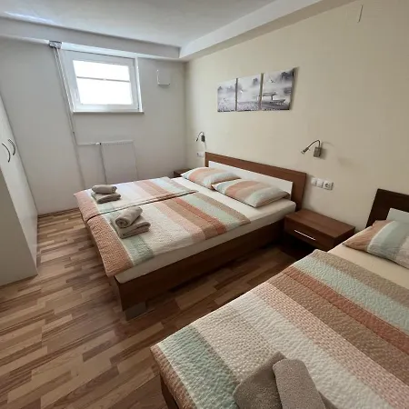 Apartma Slivnik *